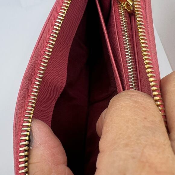 Prada pink Saffiano Leather Zippy Wallet - Picture 8 of 8
